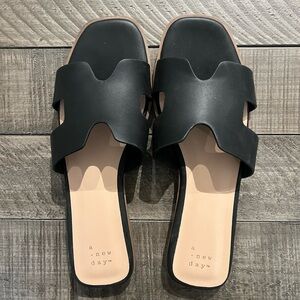 Like New Women Nina Slide Sandals  A New Day 8 medium Black